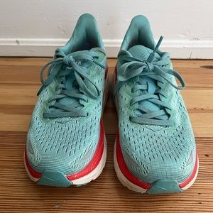 Hoka Clifton 8